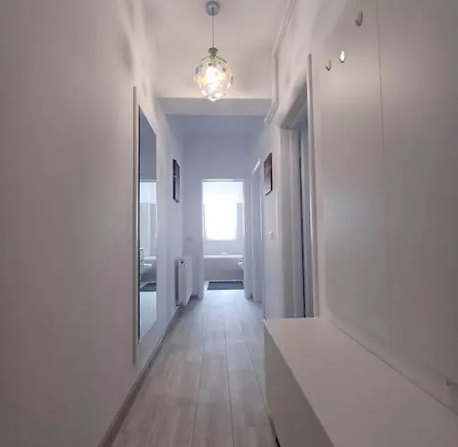 Swiss 1 Апартаменты Брашов